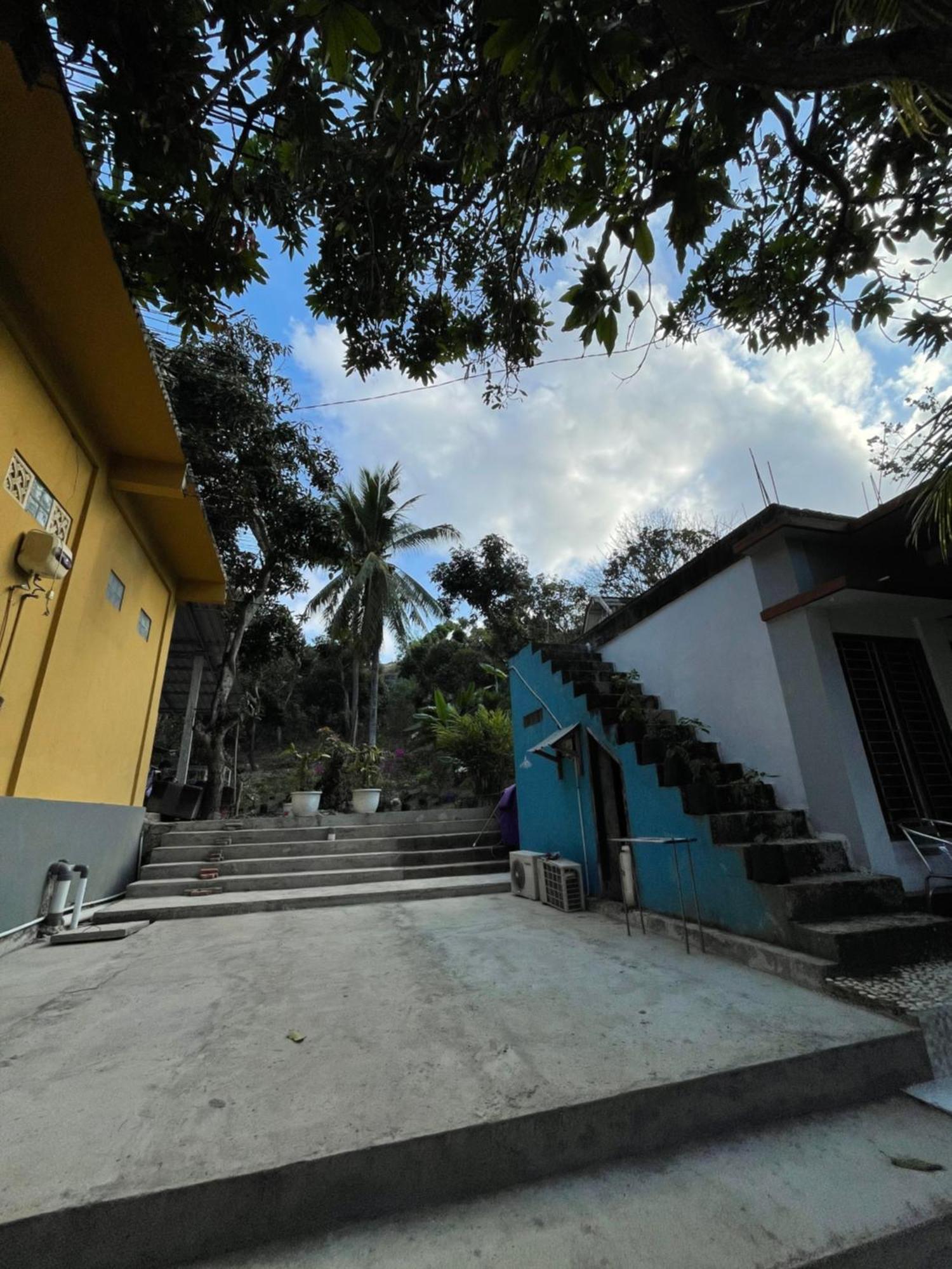 Tri Putri Homestay Kuta  エクステリア 写真