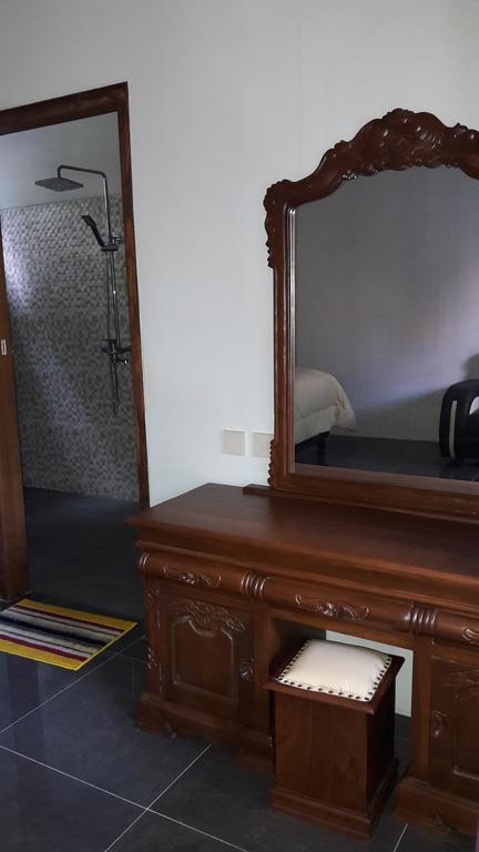 Tri Putri Homestay Kuta  エクステリア 写真